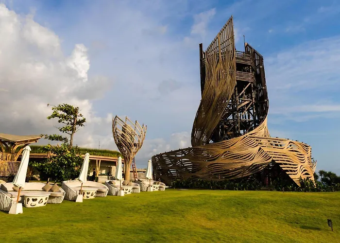 Oshom Bali At Nuanu Creative リゾート 5*