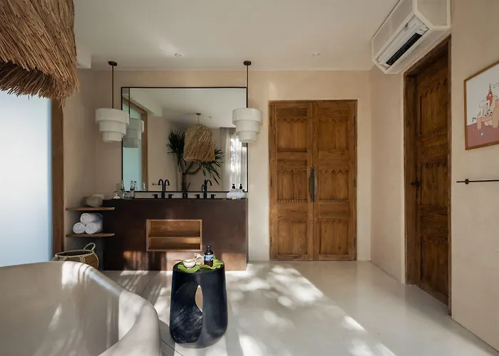 Oshom Bali At Nuanu Creative 5* Canggu (Bali)